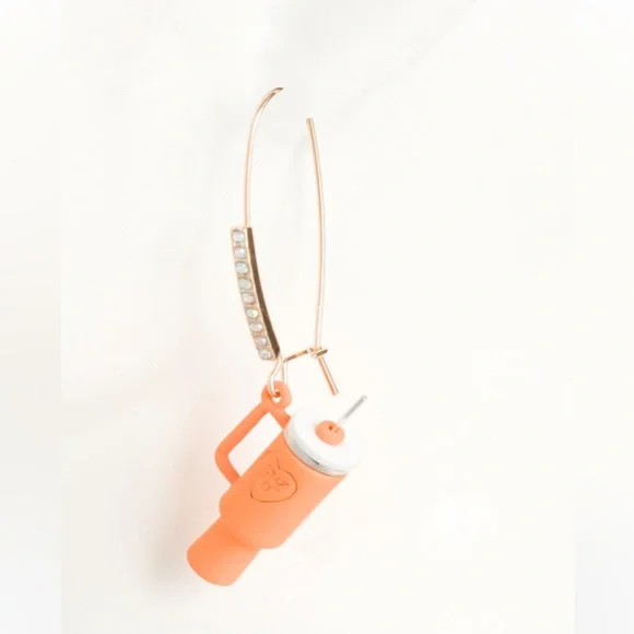 NWT-🧡Betsy Johnson Novelty Drink Earrings Orange “Stanley” cup - Picture 2 of 2